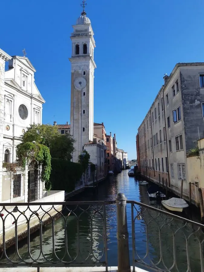 Fiabe Venice Rooms 0*,